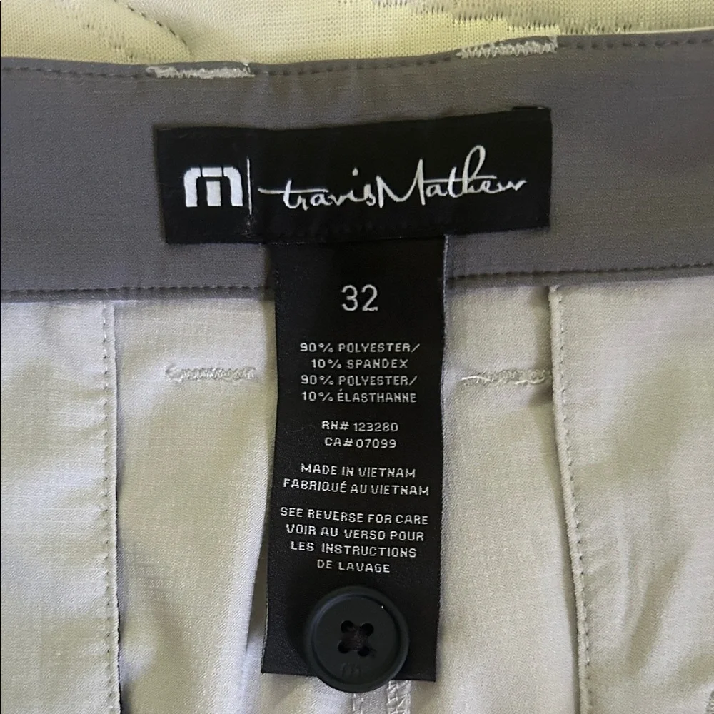 Travis Mathew Men's Starnes Stretch Performance Shorts size 32W